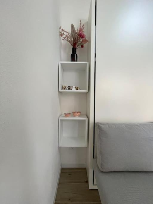 Appartement Grazioso Monolocale à Milan Extérieur photo