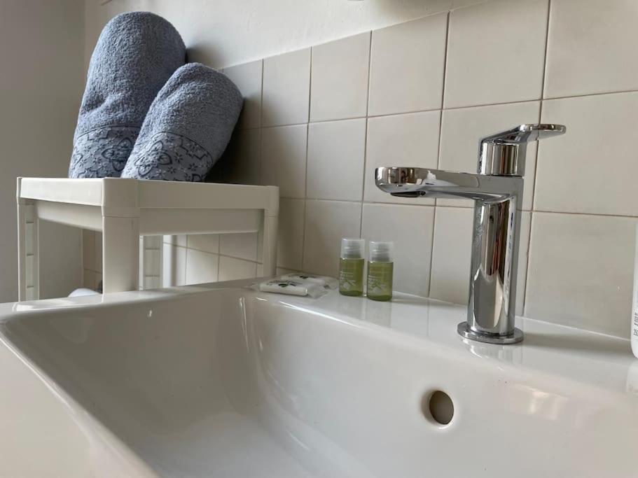 Appartement Grazioso Monolocale à Milan Extérieur photo