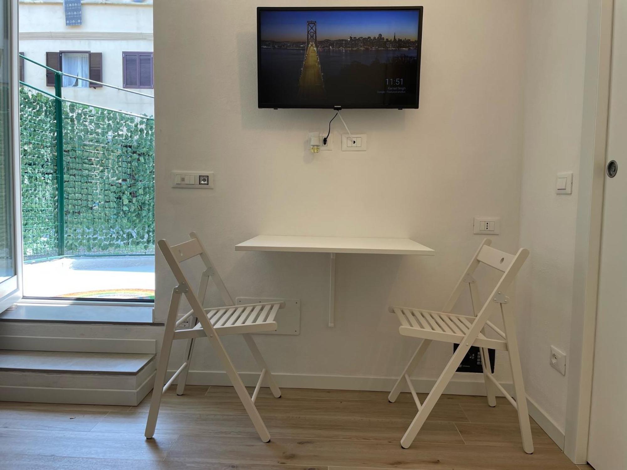Appartement Grazioso Monolocale à Milan Extérieur photo